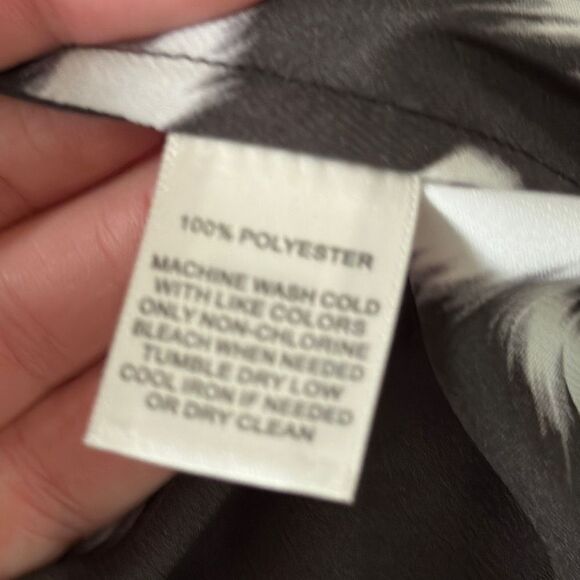 White House Black Market Beauty Star Cowl Sleeveless Blouse size small NEW - Picture 8 of 8